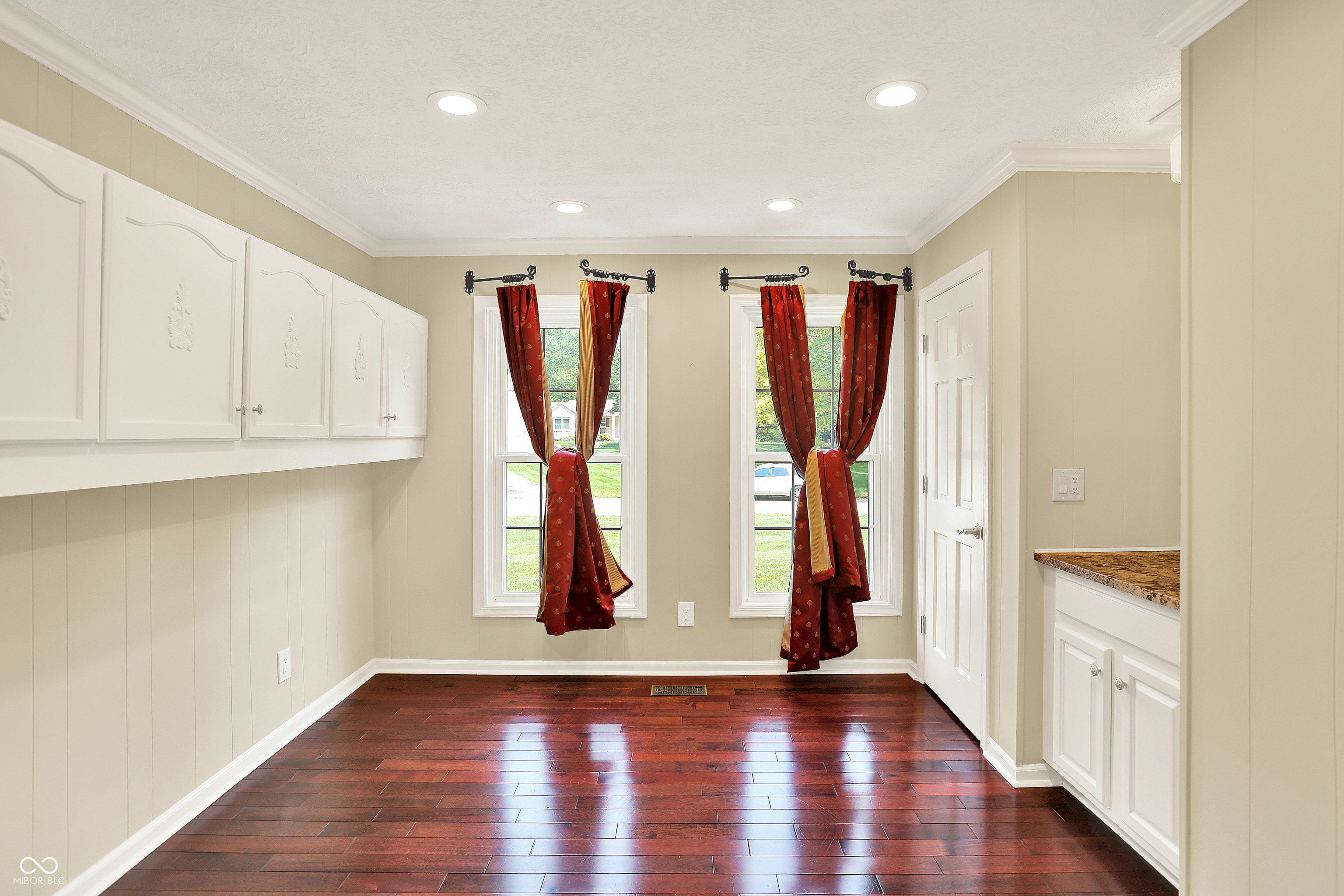 Carmel, Indiana, 46290, United States, 5 Bedrooms Bedrooms, ,4 BathroomsBathrooms,Residential,For Sale,1920865