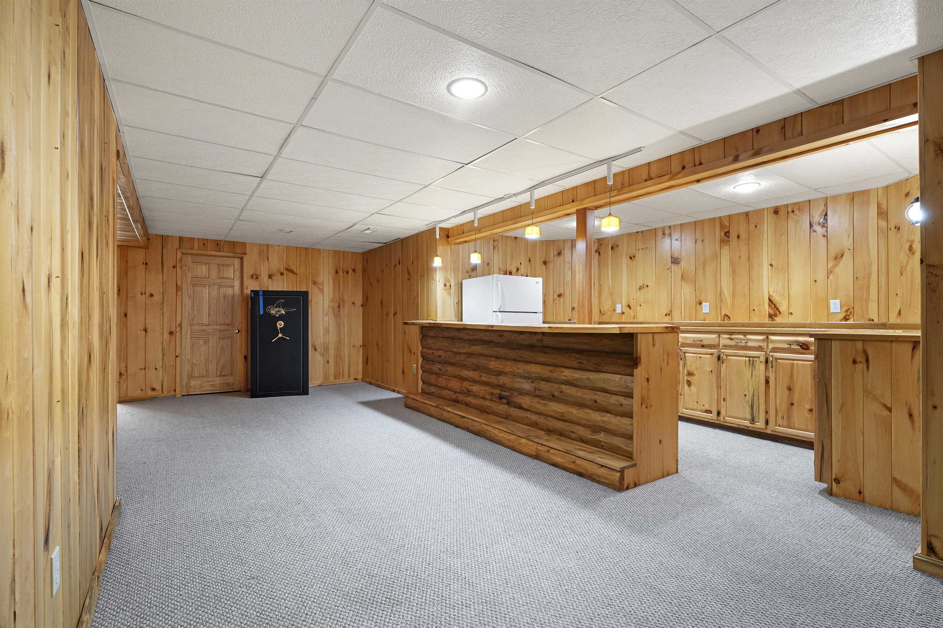 SUAMICO, Wisconsin, 54173, United States, 3 Bedrooms Bedrooms, ,4 BathroomsBathrooms,Residential,For Sale,1911099