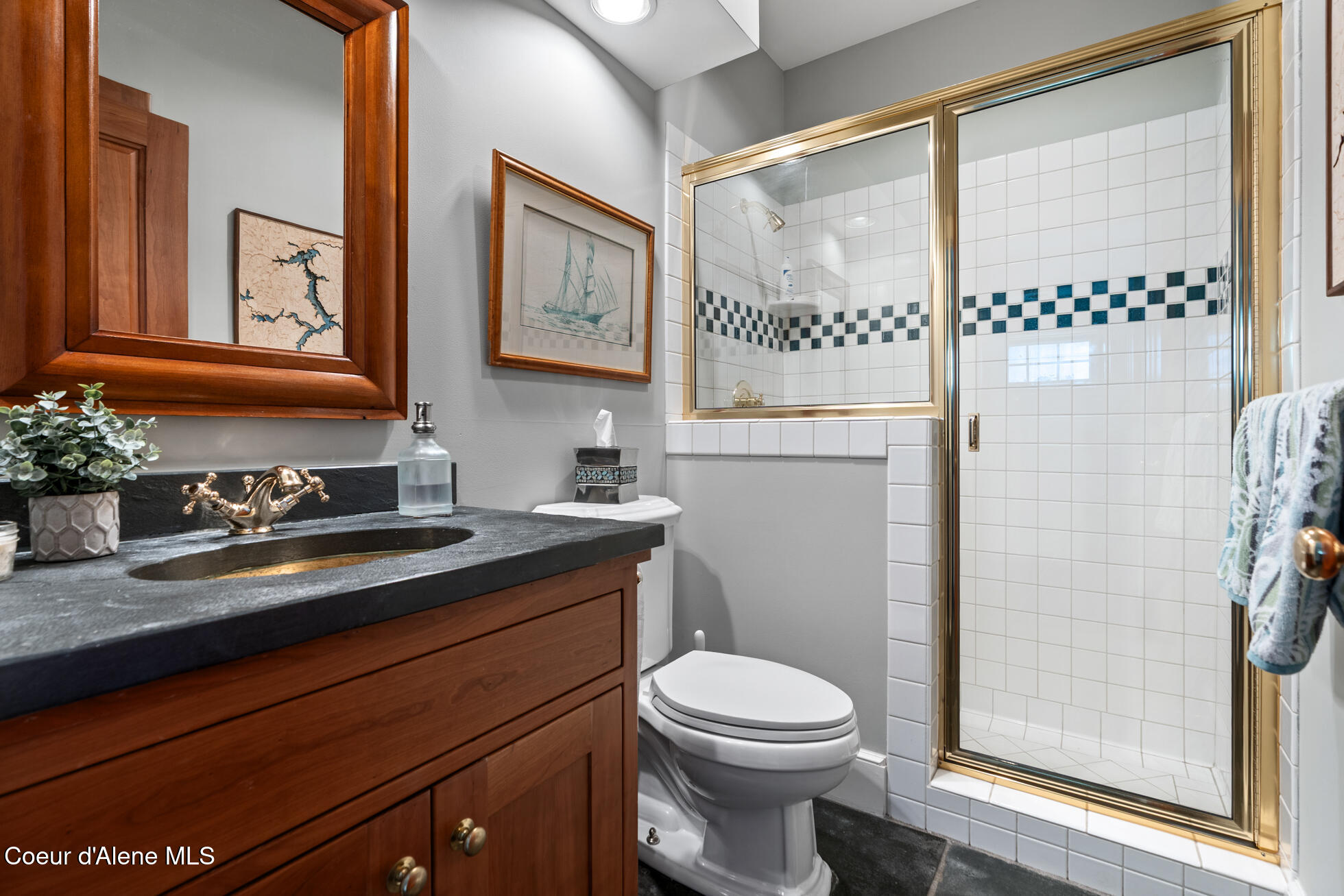 Coeur d'Alene, Idaho, 83814, United States, 4 Bedrooms Bedrooms, ,5 BathroomsBathrooms,Residential,For Sale,1864122