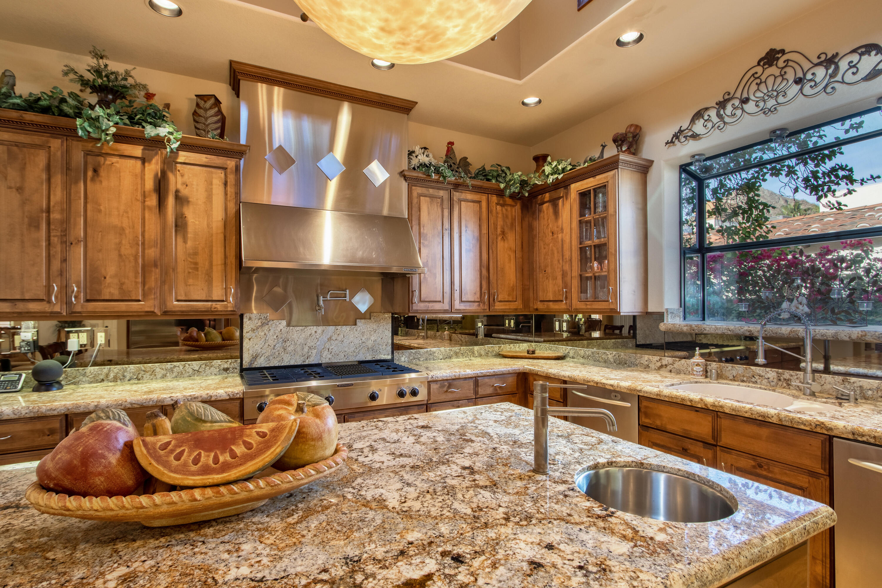 La Quinta, California, 92253, United States, 4 Bedrooms Bedrooms, ,4 BathroomsBathrooms,Residential,For Sale,1940947