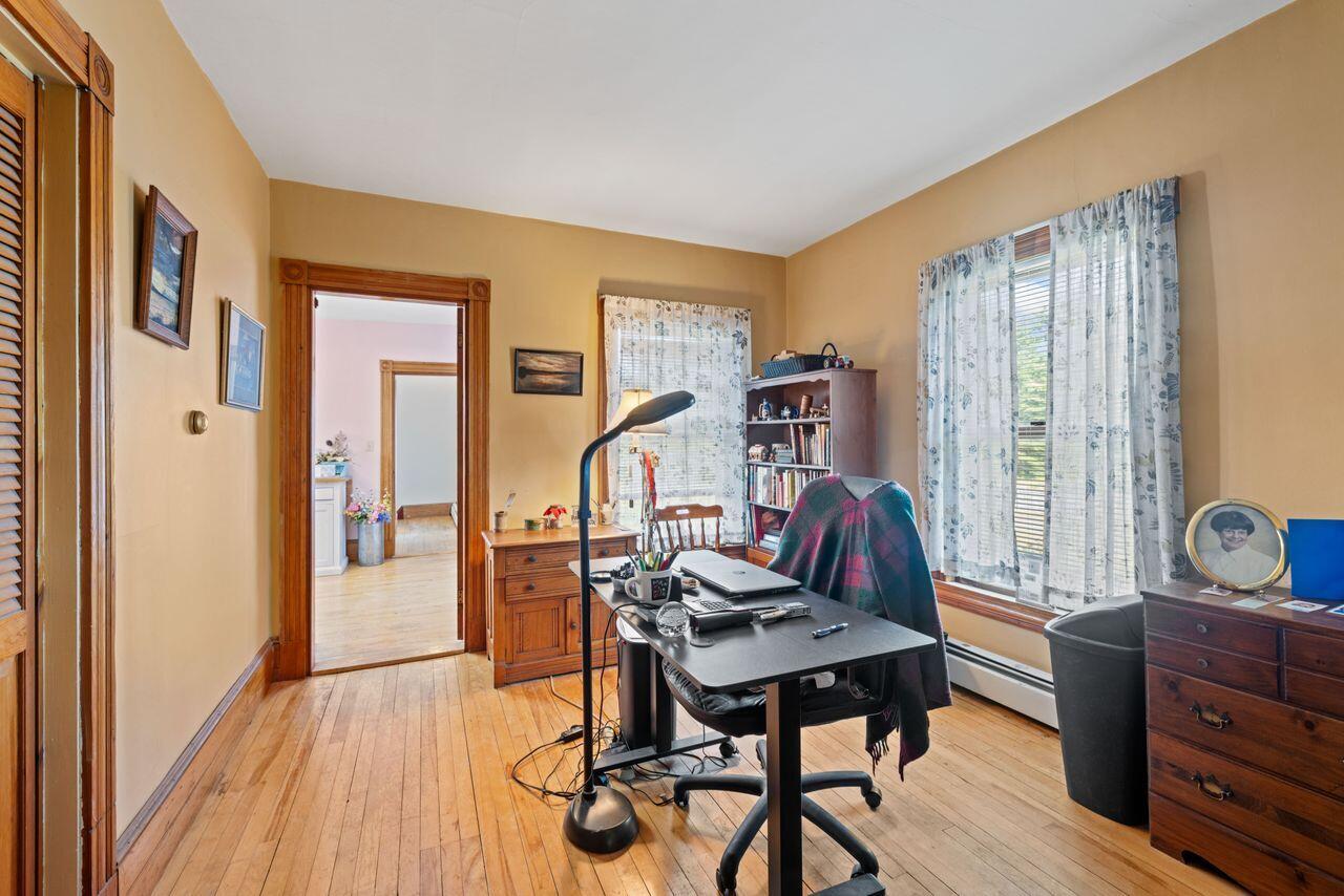 Standish, Maine, 04091, United States, 6 Bedrooms Bedrooms, ,3 BathroomsBathrooms,Residential,For Sale,1925370