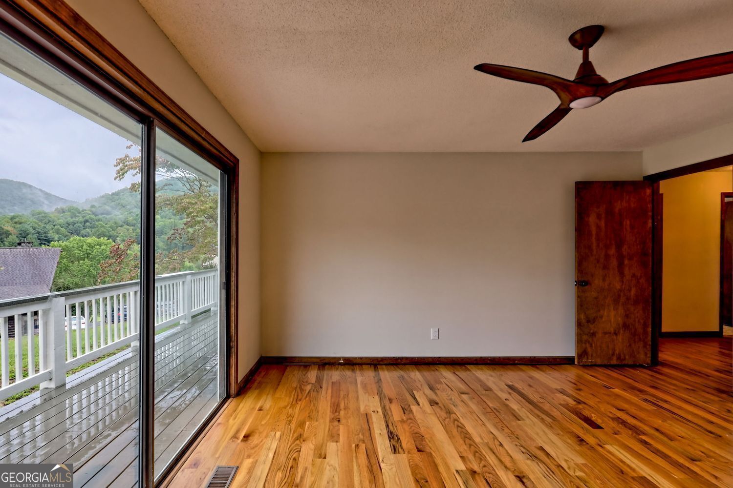 Dillard, Georgia, 30537, United States, 3 Bedrooms Bedrooms, ,2 BathroomsBathrooms,Residential,For Sale,1913990