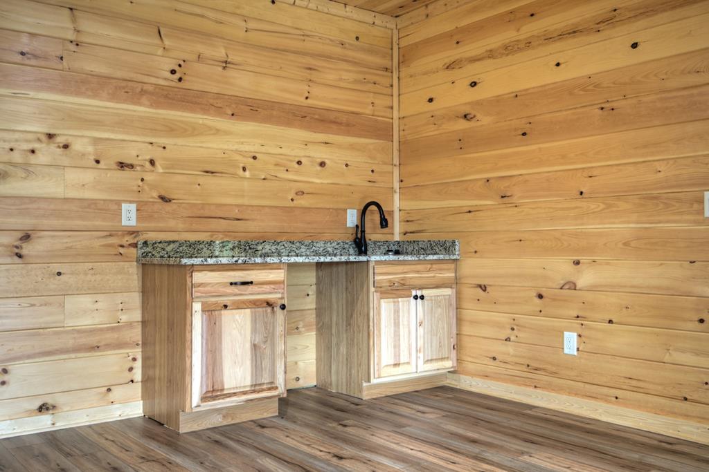 Mineral Bluff, Georgia, 30559, United States, 3 Bedrooms Bedrooms, ,3 BathroomsBathrooms,Residential,For Sale,2006595