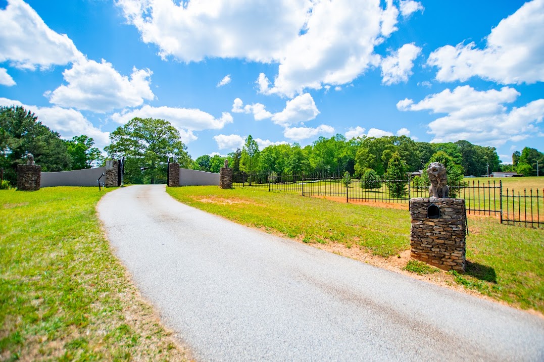 Douglasville, Georgia, 30134, United States, 4 Bedrooms Bedrooms, ,2 BathroomsBathrooms,Residential,For Sale,1983437