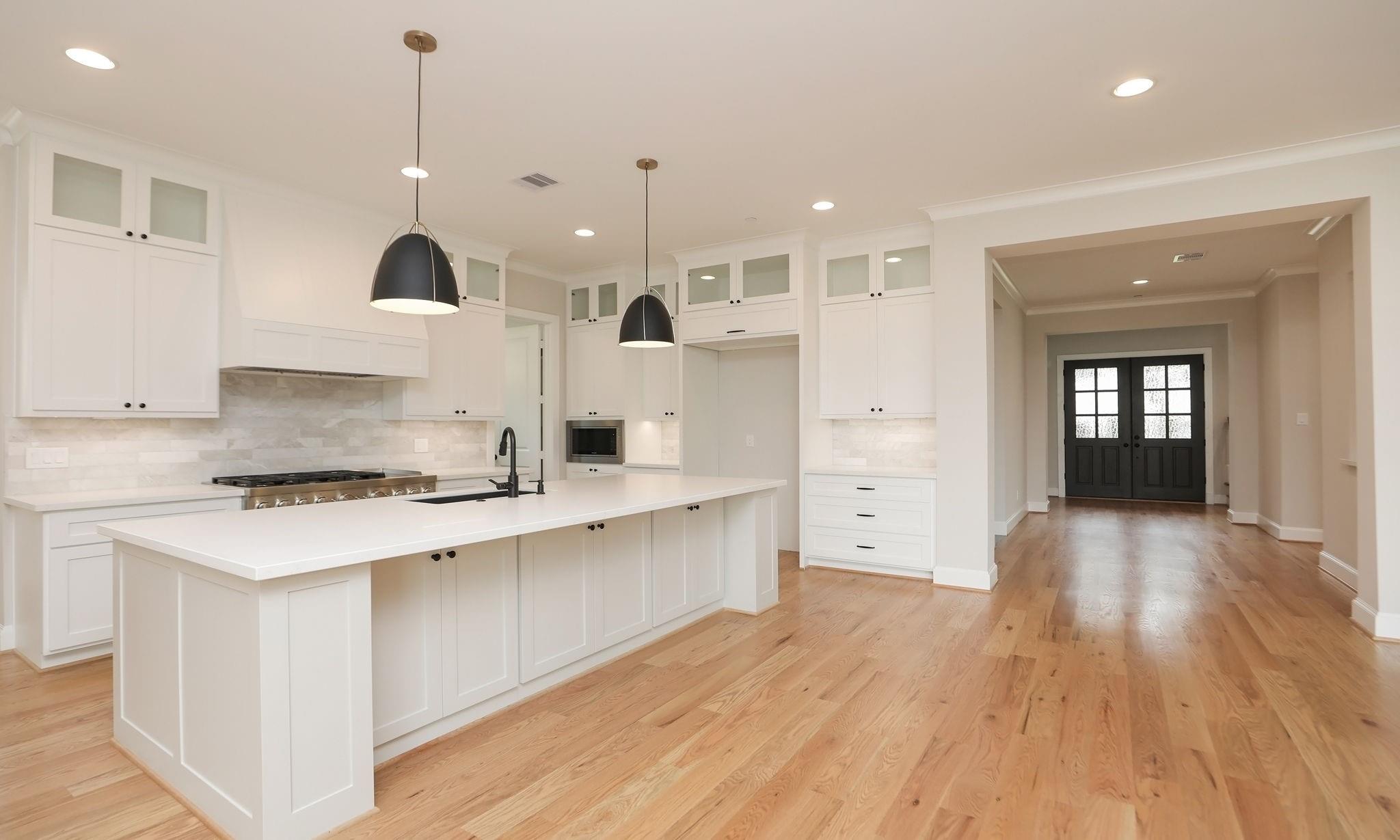 Bellaire, Texas, 77401, United States, 5 Bedrooms Bedrooms, ,4 BathroomsBathrooms,Residential,For Sale,1976267