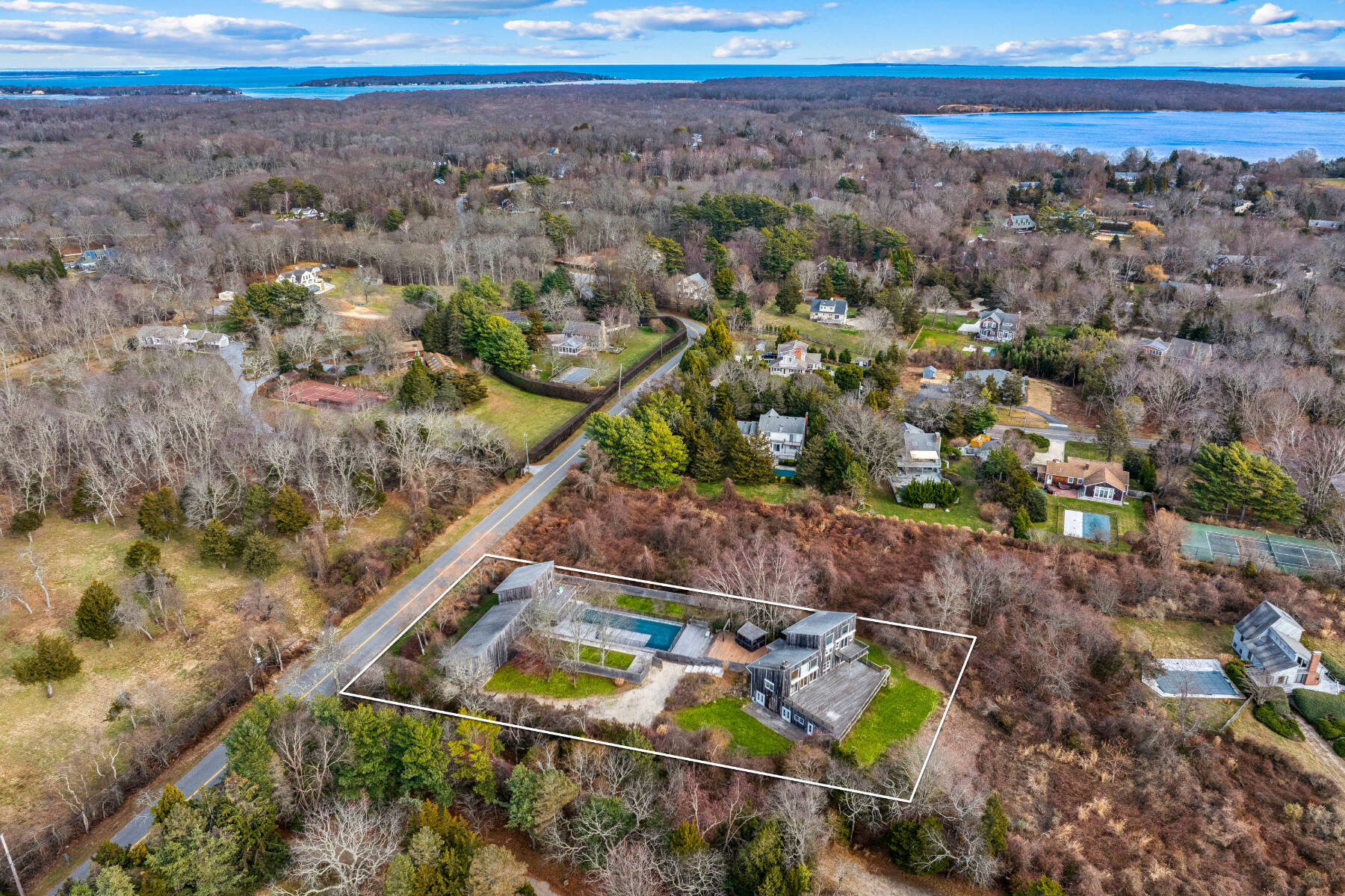  Live, Create, Escape. A Modernist 6 BR Coastal Compound - 物件實景