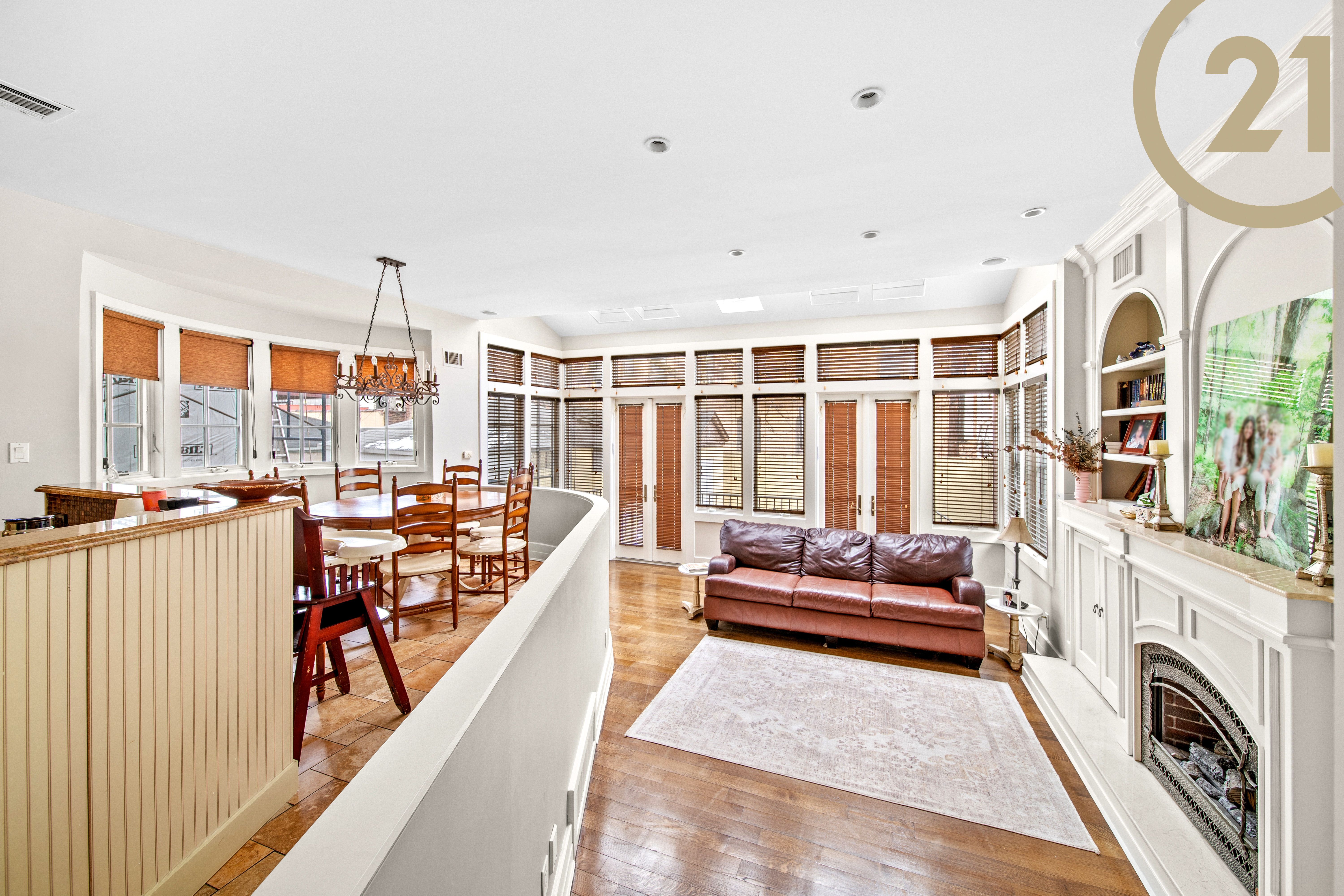 Brooklyn, New York, 11210, United States, 7 Bedrooms Bedrooms, ,5 BathroomsBathrooms,Residential,For Sale,1895266