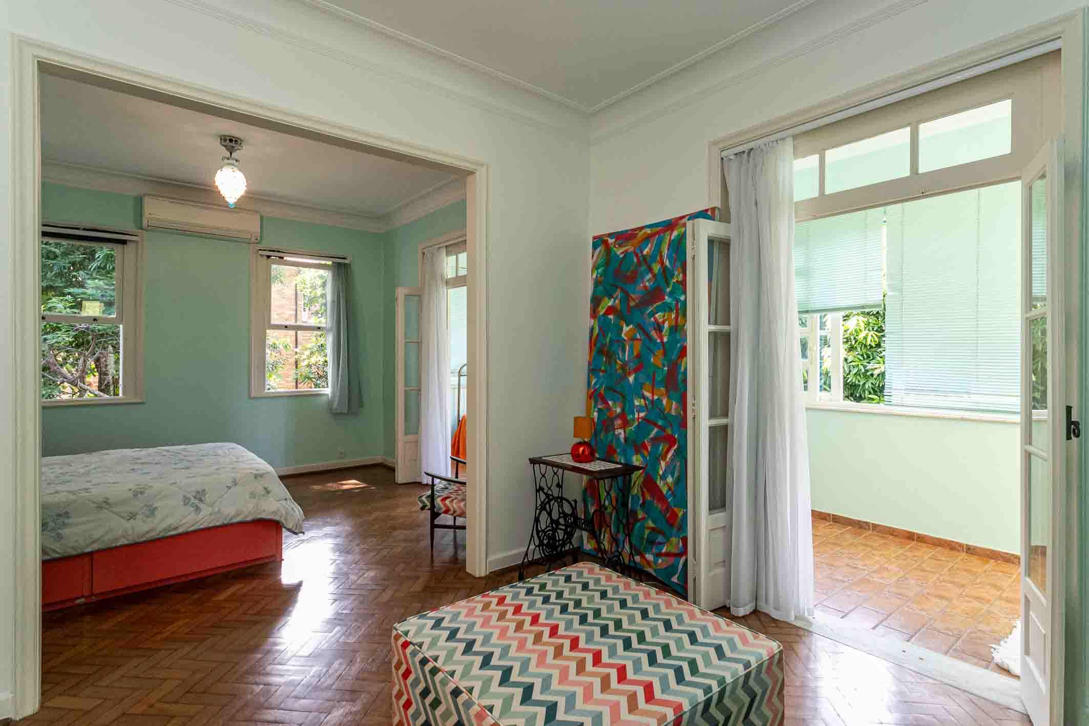  Spacious residence on a quiet street with landscaped garden - 物件實景