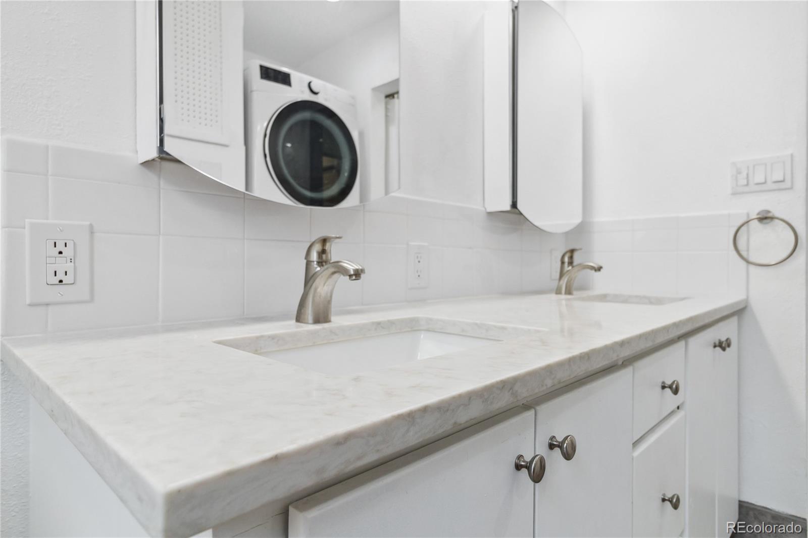 Denver, Colorado, 80210, United States, 2 Bedrooms Bedrooms, ,1 BathroomBathrooms,Residential,For Sale,1907013