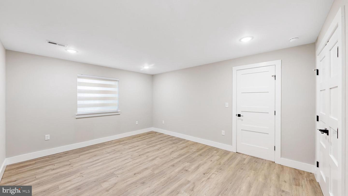 LEWES, Delaware, 19958, United States, 5 Bedrooms Bedrooms, ,7 BathroomsBathrooms,Residential,For Sale,1989878