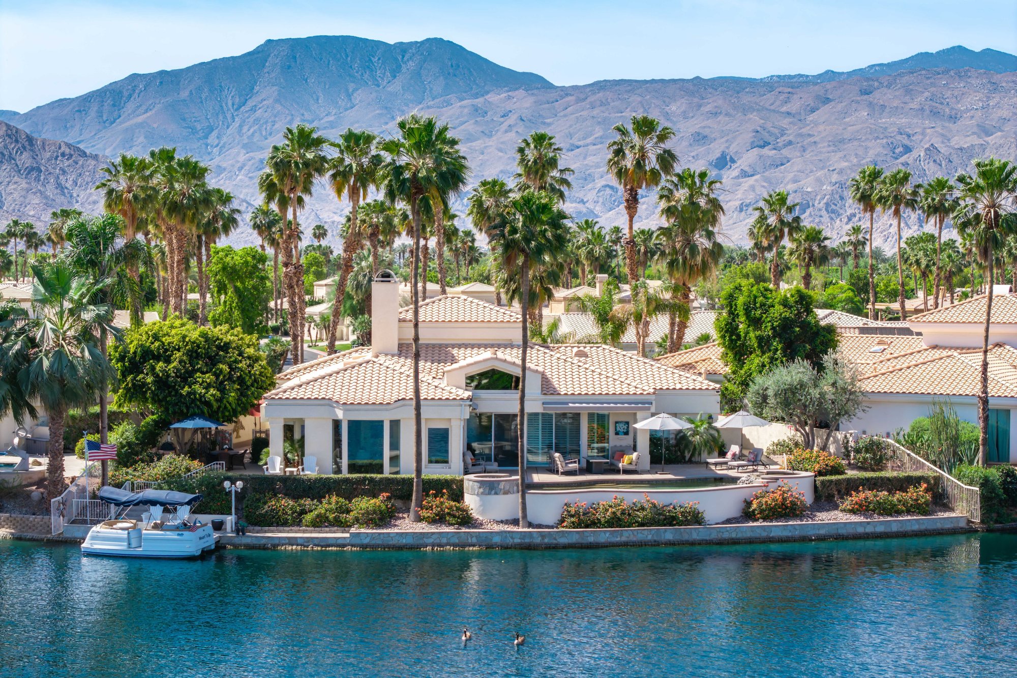  where  desert light meets the water’s edge - 物件實景