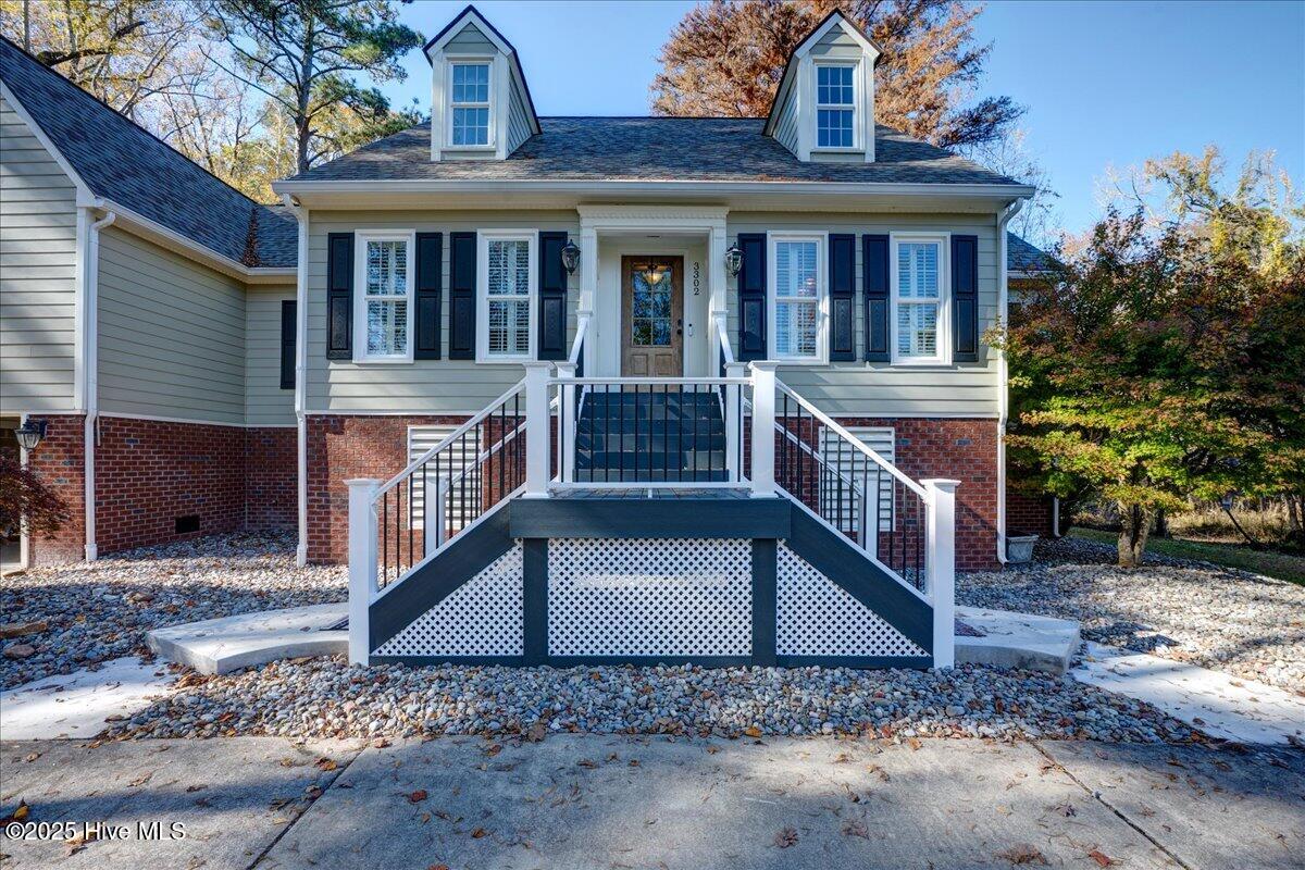 Trent Woods, North Carolina, 28562, United States, 4 Bedrooms Bedrooms, ,3 BathroomsBathrooms,Residential,For Sale,1997785