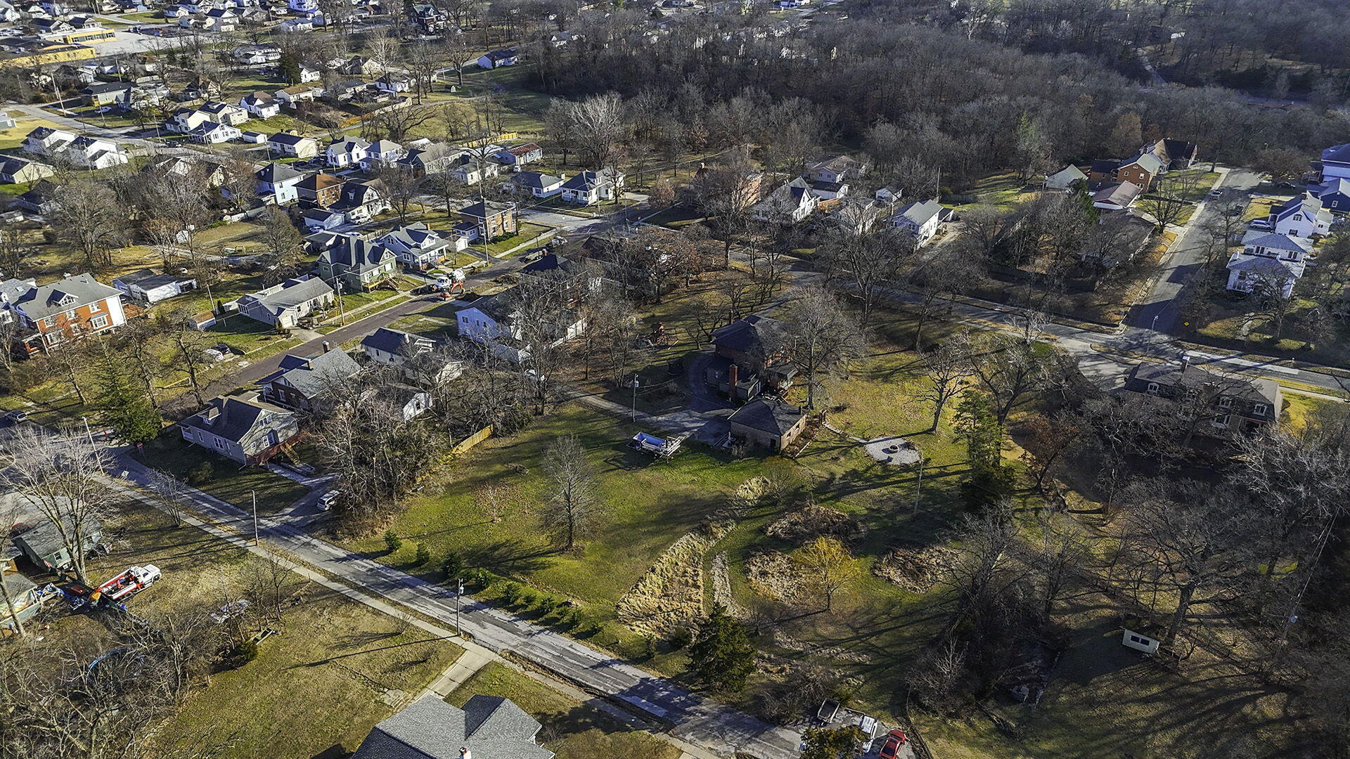 MOBERLY, Missouri, 65270, United States, 5 Bedrooms Bedrooms, ,5 BathroomsBathrooms,Residential,For Sale,2009284