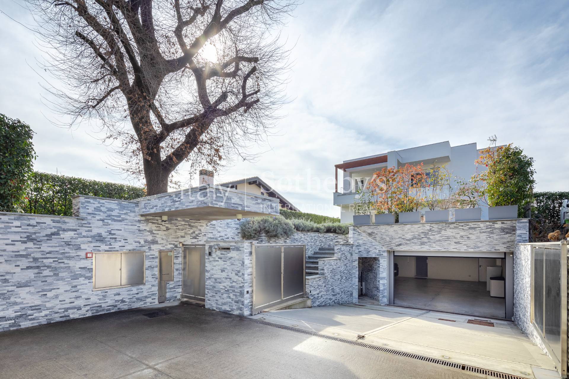  Elegant minimalist high-tech and energy efficient villa - 物件實景