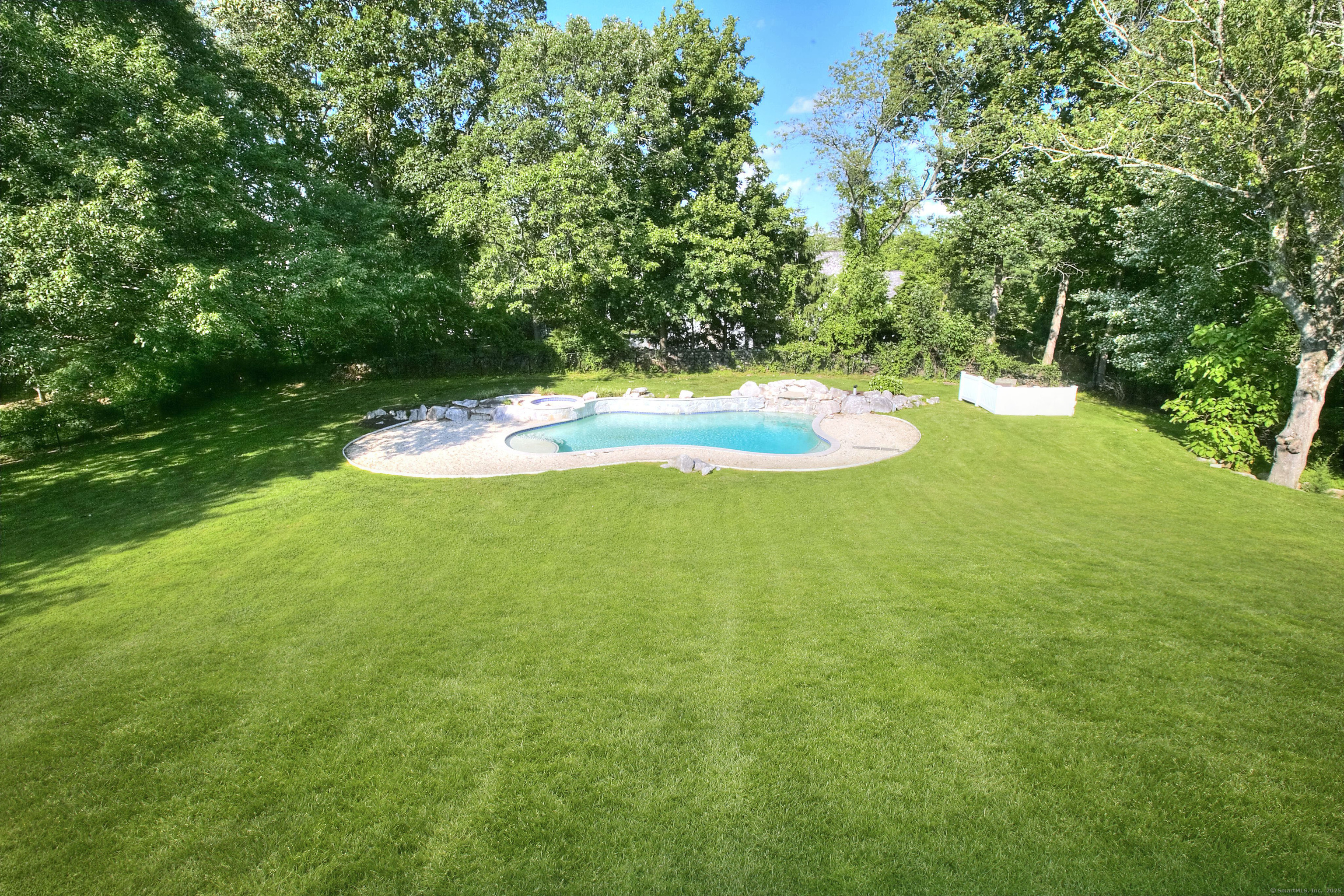 Westport, Connecticut, 06880, United States, 5 Bedrooms Bedrooms, ,7 BathroomsBathrooms,Residential,For Sale,1906328
