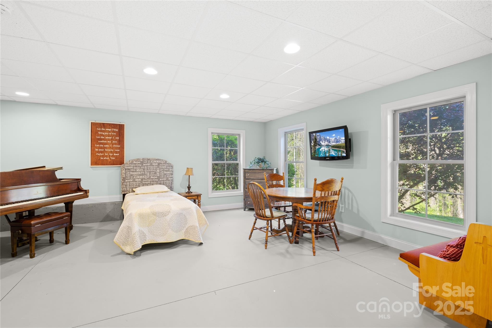 Shelby, North Carolina, 28150, United States, 3 Bedrooms Bedrooms, ,5 BathroomsBathrooms,Residential,For Sale,1777934