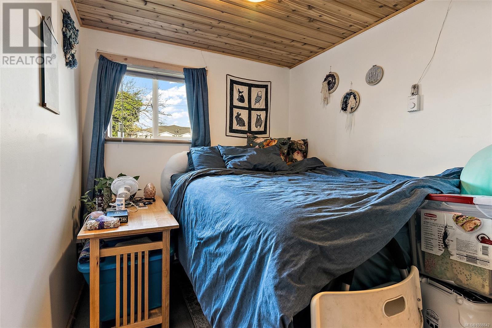 VICTORIA, British Columbia, V9A 1S1, CA, 4 Bedrooms Bedrooms, ,4 BathroomsBathrooms,Residential,For Sale,1906230