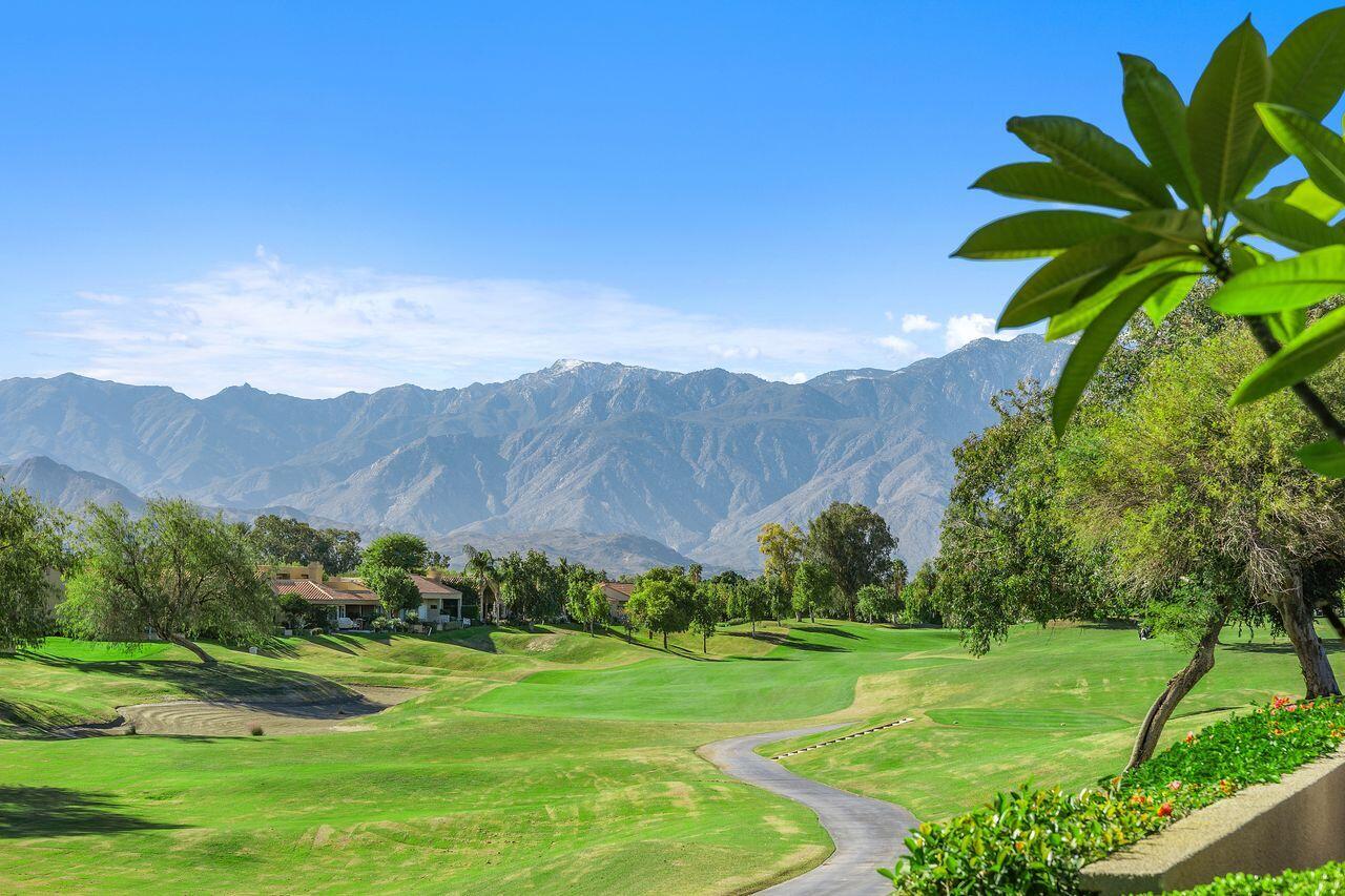 Rancho Mirage, California, 92270, United States, 3 Bedrooms Bedrooms, ,2 BathroomsBathrooms,Residential,For Sale,1999734