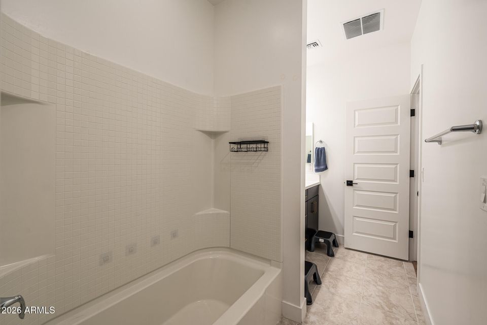 Surprise, Arizona, 85388, United States, 5 Bedrooms Bedrooms, ,Residential,For Sale,2011376