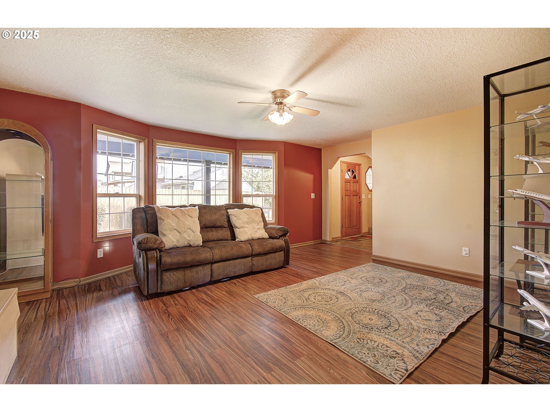 Vancouver, Washington, 98682, United States, 5 Bedrooms Bedrooms, ,2 BathroomsBathrooms,Residential,For Sale,1960413