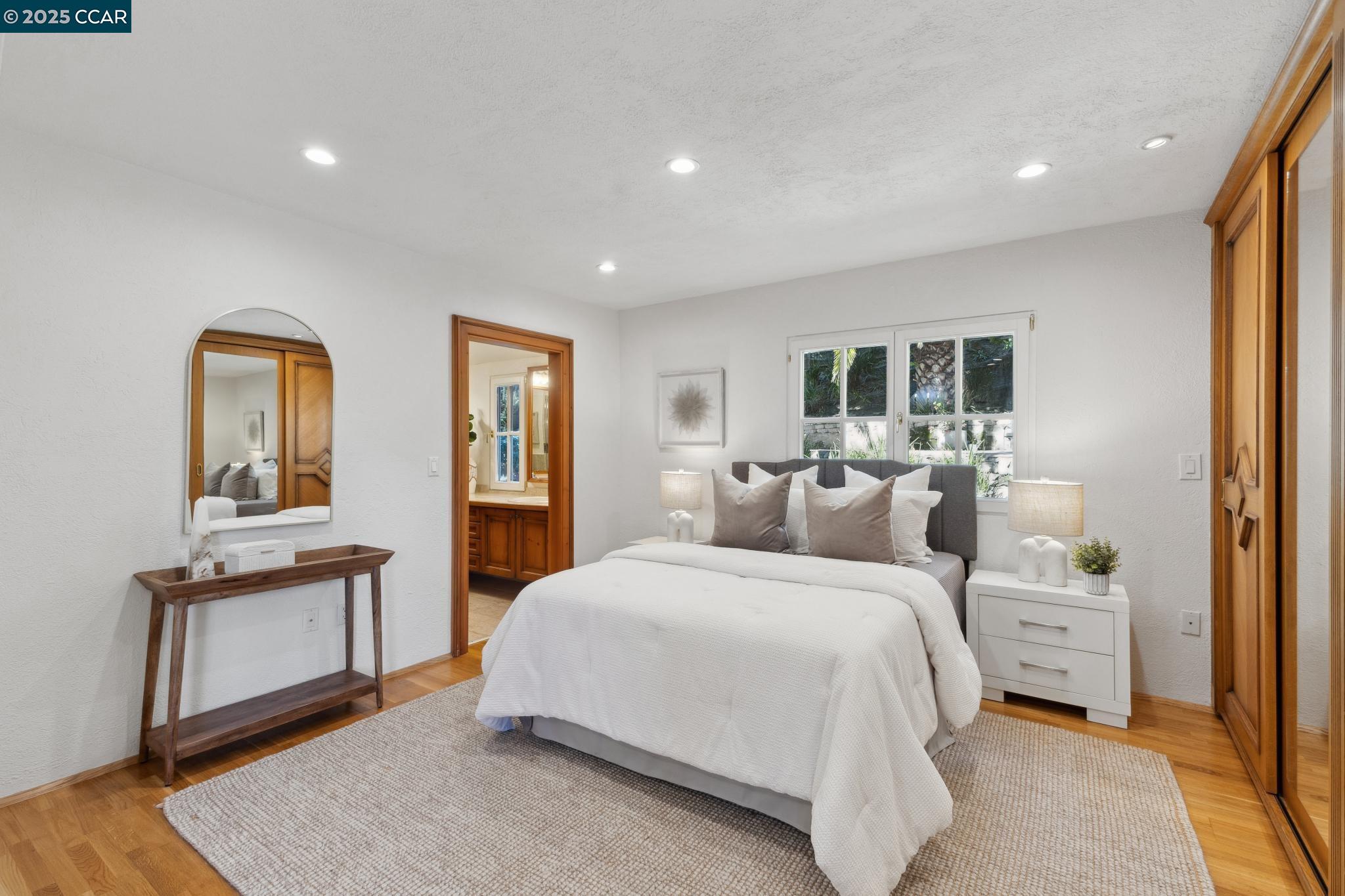 Orinda, California, 94563, United States, 4 Bedrooms Bedrooms, ,3 BathroomsBathrooms,Residential,For Sale,1804966