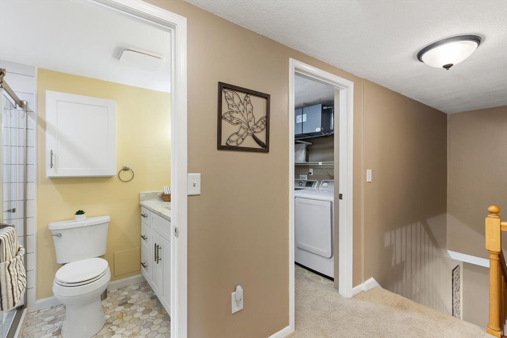 Peabody, Massachusetts, 01940, United States, 2 Bedrooms Bedrooms, ,3 BathroomsBathrooms,Residential,For Sale,1989957