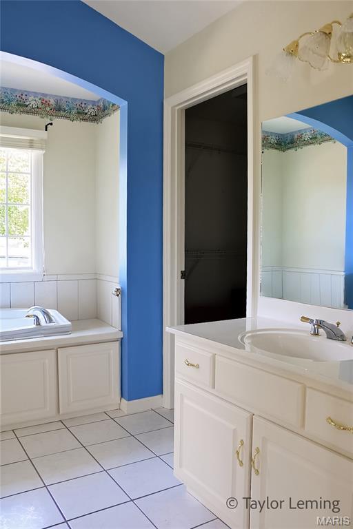 Cape Girardeau, Missouri, 63701, United States, 4 Bedrooms Bedrooms, ,3 BathroomsBathrooms,Residential,For Sale,1974891