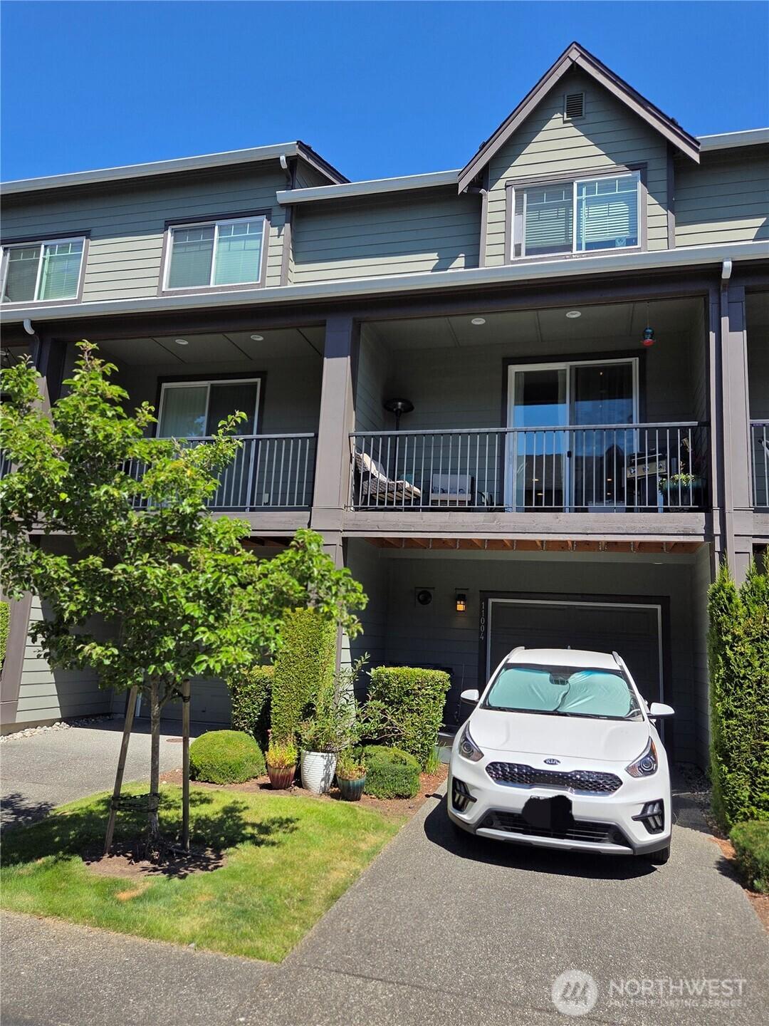 EVERETT, Washington, 98208, United States, 2 Bedrooms Bedrooms, ,3 BathroomsBathrooms,Residential,For Sale,1896693