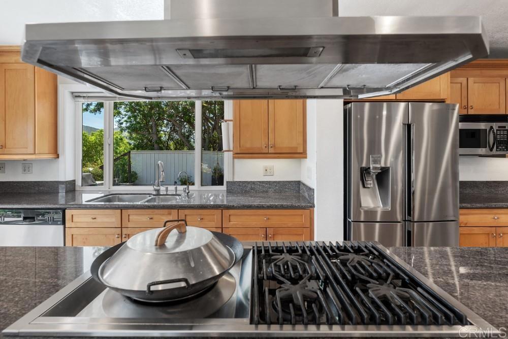 San Diego, California, 92064, United States, 4 Bedrooms Bedrooms, ,3 BathroomsBathrooms,Residential,For Sale,1827869