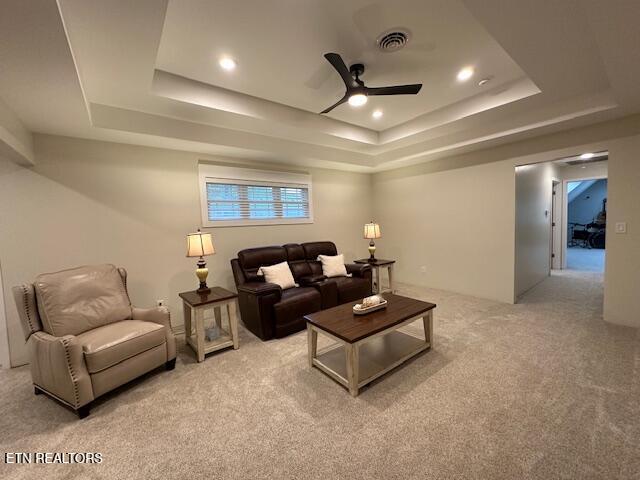 Middlesboro, Kentucky, 40965, United States, 5 Bedrooms Bedrooms, ,4 BathroomsBathrooms,Residential,For Sale,1915642