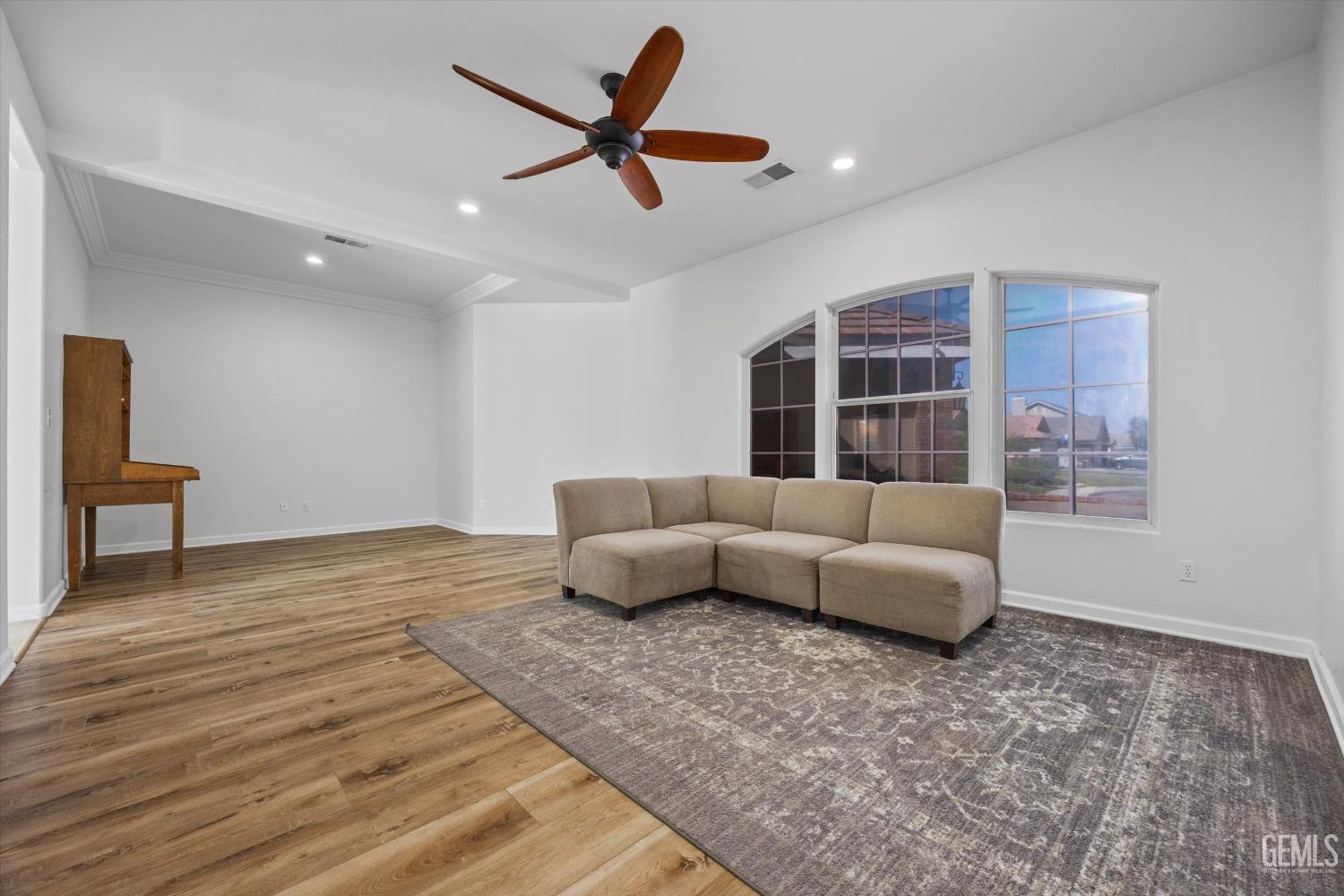 Bakersfield, California, 93312, United States, 4 Bedrooms Bedrooms, ,3 BathroomsBathrooms,Residential,For Sale,1903445