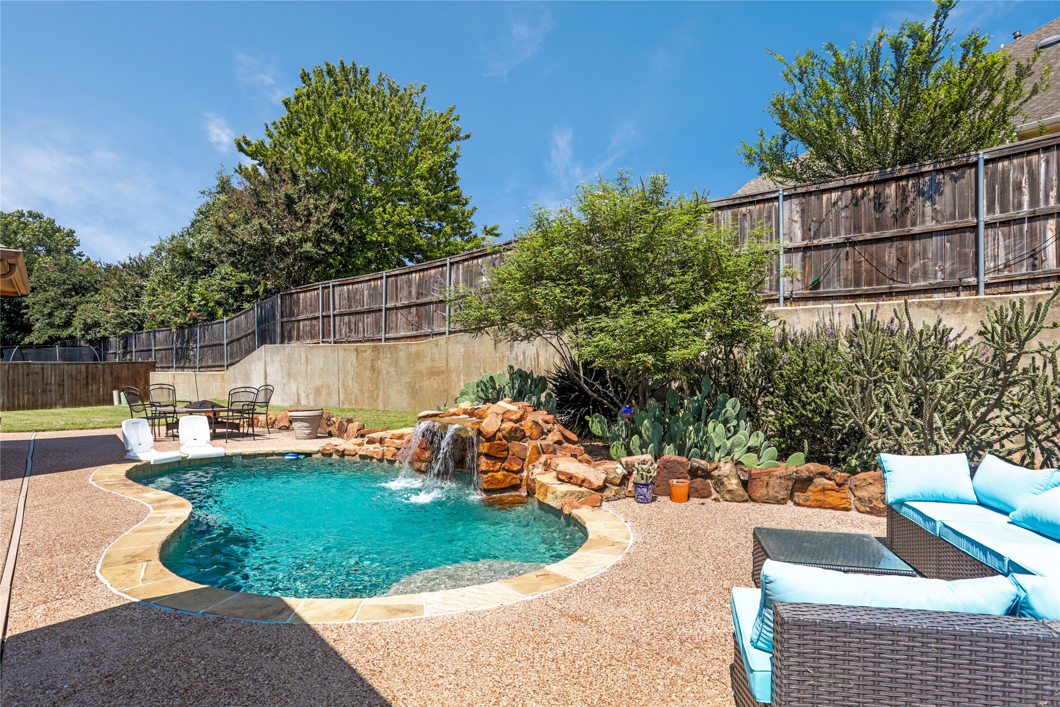 North Richland Hills, Texas, 76180, United States, 5 Bedrooms Bedrooms, ,4 BathroomsBathrooms,Residential,For Sale,1946878