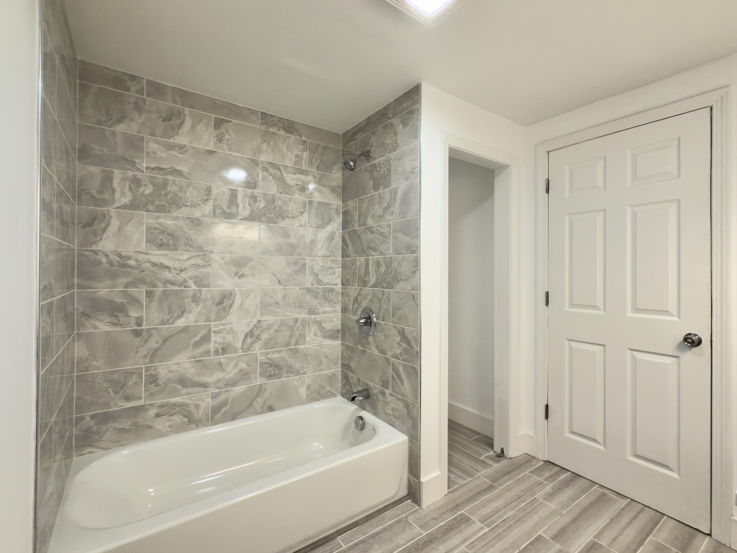 Windham, Maine, 04062, United States, 8 Bedrooms Bedrooms, ,3 BathroomsBathrooms,Residential,For Sale,1932524