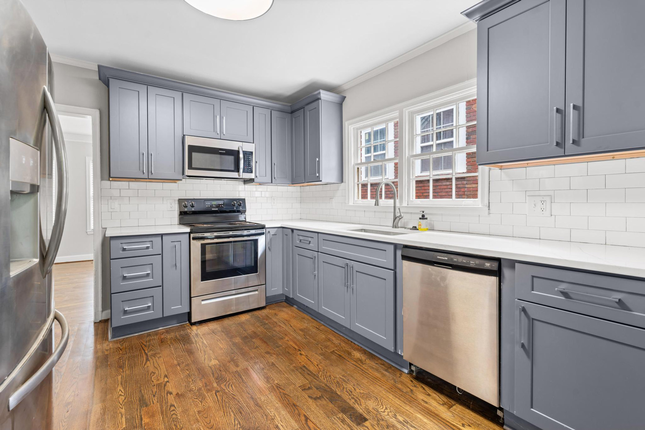  Move-in Ready Four Bedroom Home Offers Intown Convenience - 物件實景