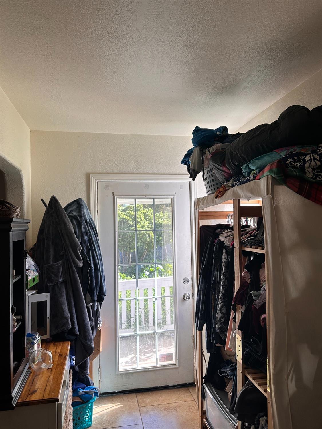 Browns Valley, California, 95918, United States, 5 Bedrooms Bedrooms, ,3 BathroomsBathrooms,Residential,For Sale,1977054