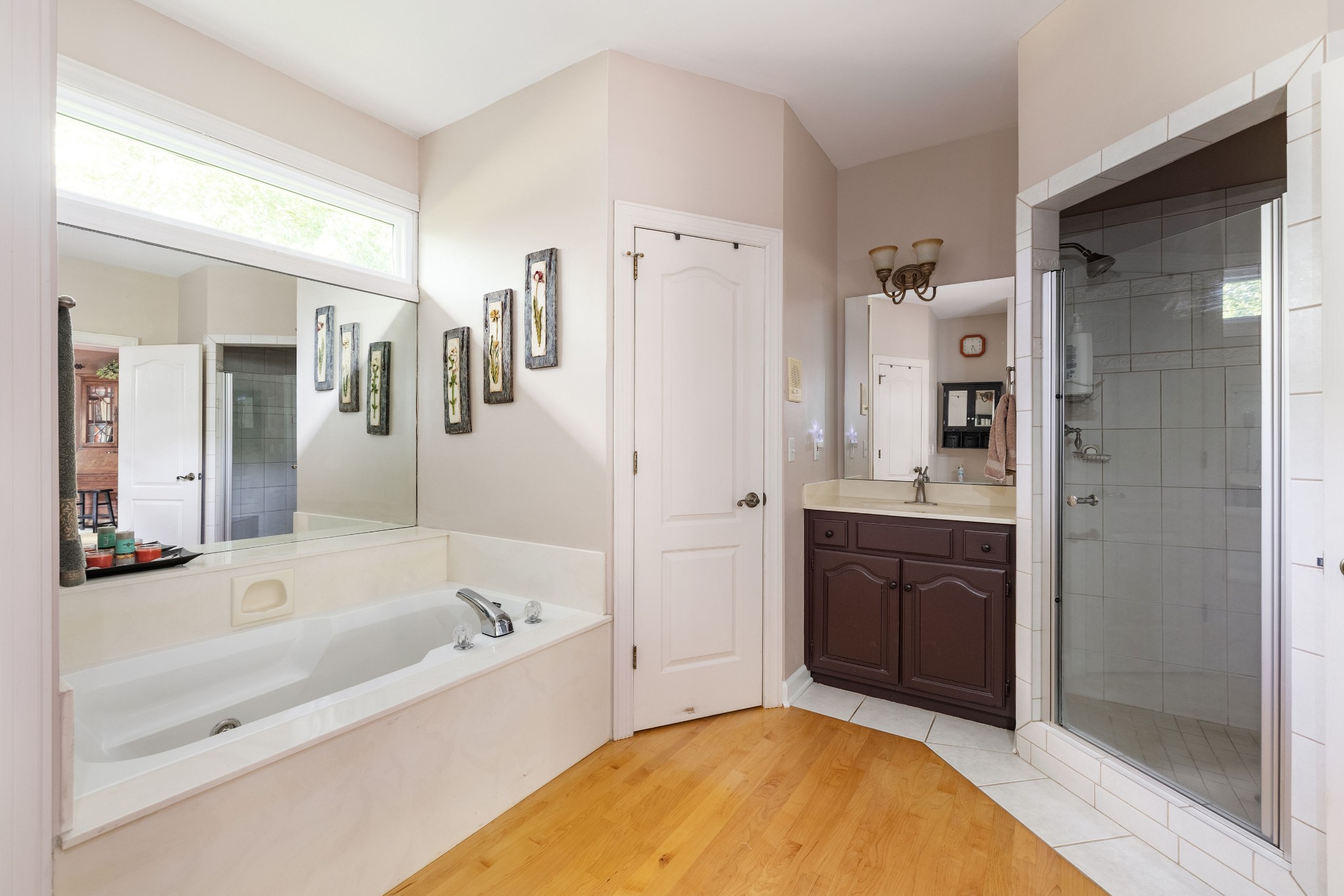 Franklin, Tennessee, 37064, United States, 4 Bedrooms Bedrooms, ,3 BathroomsBathrooms,Residential,For Sale,1855995