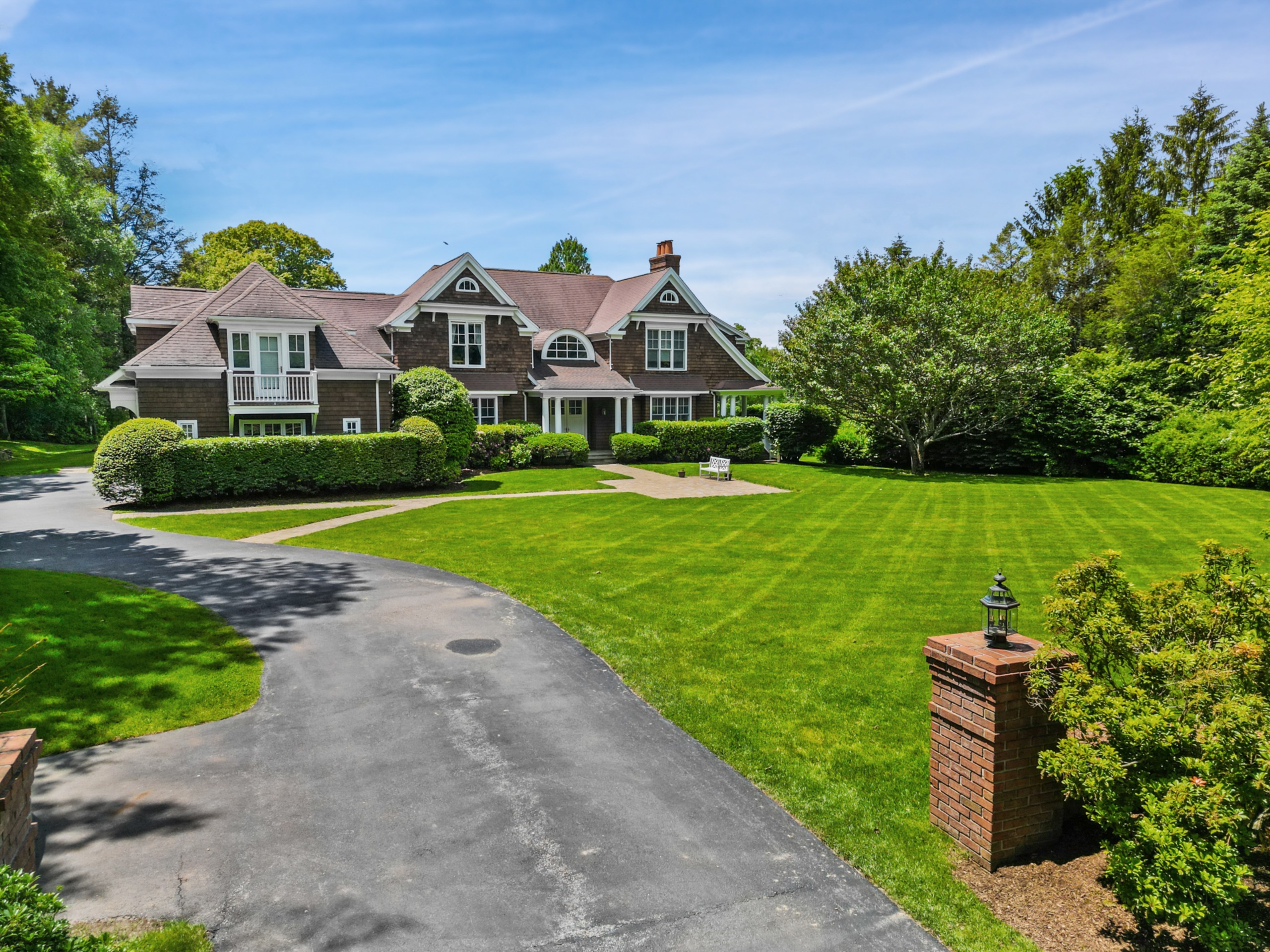 61 Carolyn Place 
