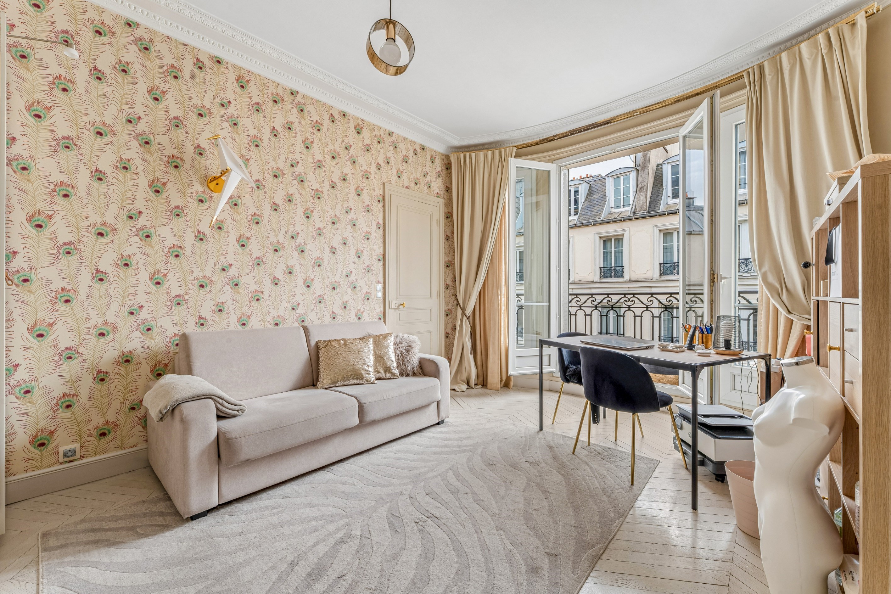 Elegant High-Floor Apartment - Marceau / Triangle d