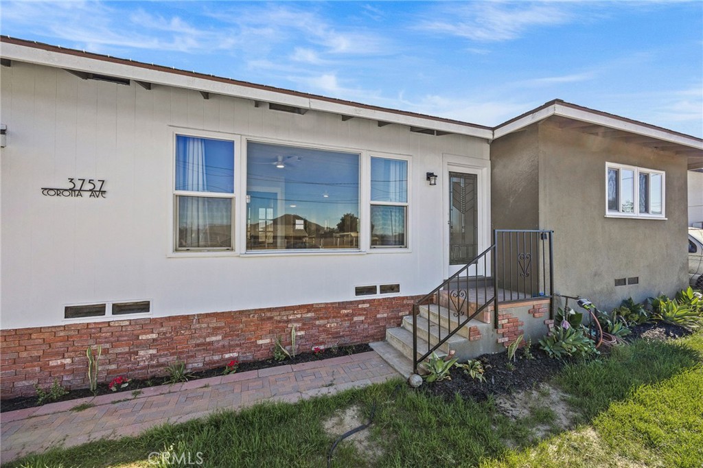 Norco, California, 92860, United States, 4 Bedrooms Bedrooms, ,2 BathroomsBathrooms,Residential,For Sale,2012312