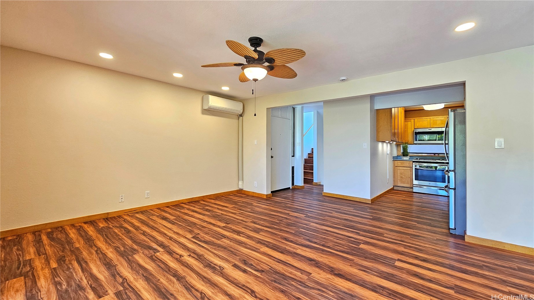 Honolulu, Hawaii, 96821, United States, 2 Bedrooms Bedrooms, ,3 BathroomsBathrooms,Residential,For Sale,1838475