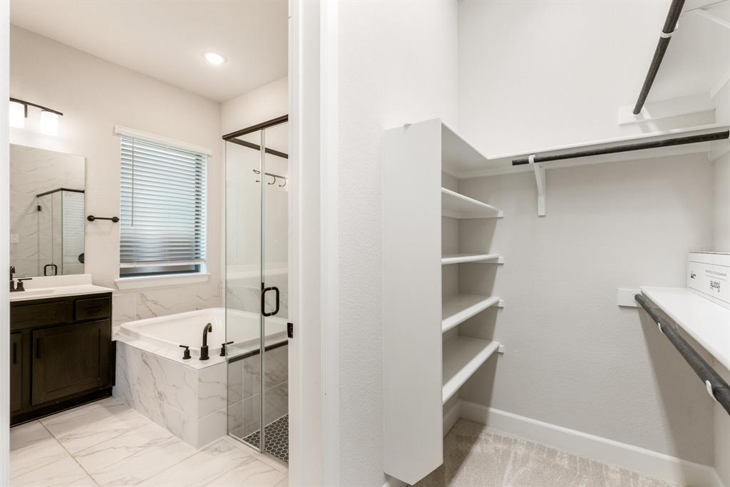 Mansfield, Texas, 76063, United States, 3 Bedrooms Bedrooms, ,2 BathroomsBathrooms,Residential,For Sale,1883184