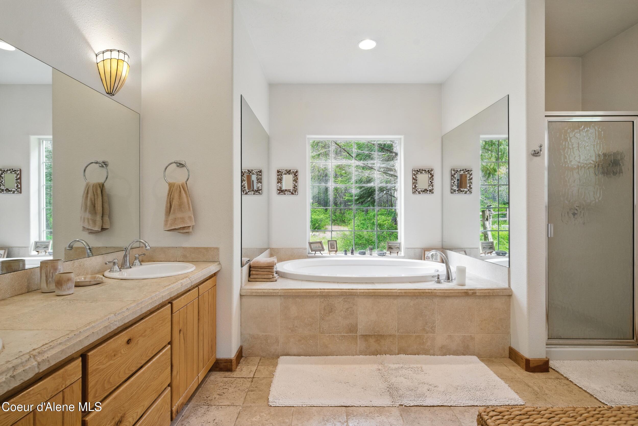 Athol, Idaho, 83801, United States, 6 Bedrooms Bedrooms, ,6 BathroomsBathrooms,Residential,For Sale,1975290