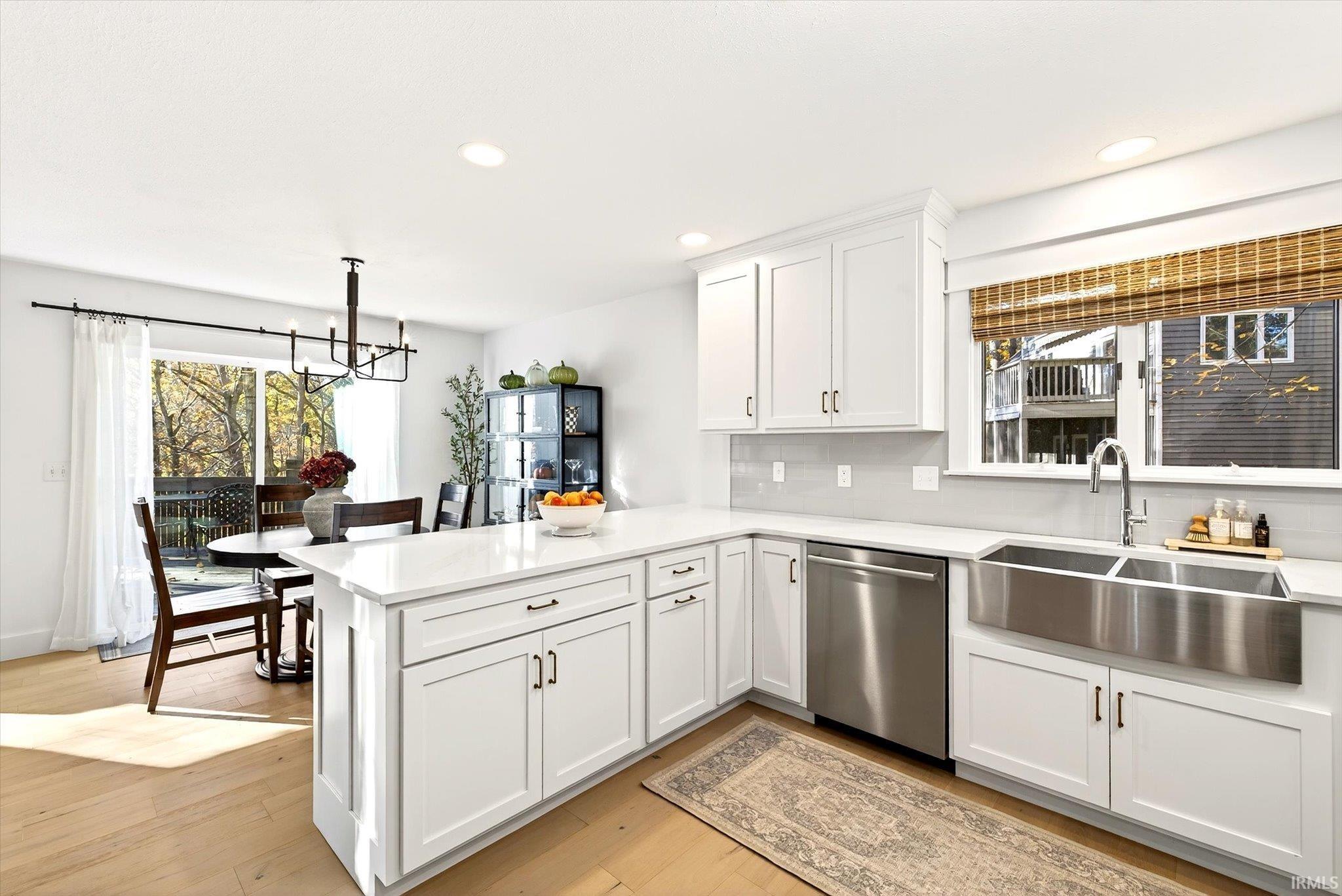 Bloomington, Indiana, 47401, United States, 4 Bedrooms Bedrooms, ,4 BathroomsBathrooms,Residential,For Sale,1988549