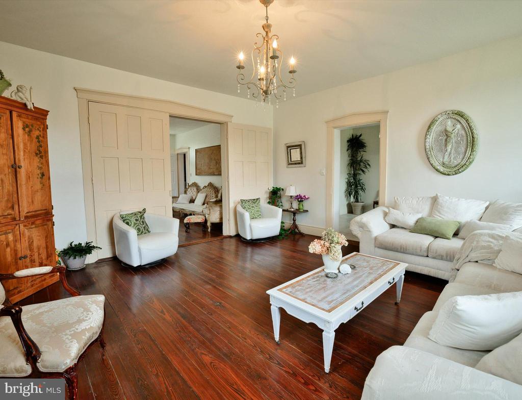 Westminster, Maryland, 21157, United States, 4 Bedrooms Bedrooms, ,3 BathroomsBathrooms,Residential,For Sale,1943426