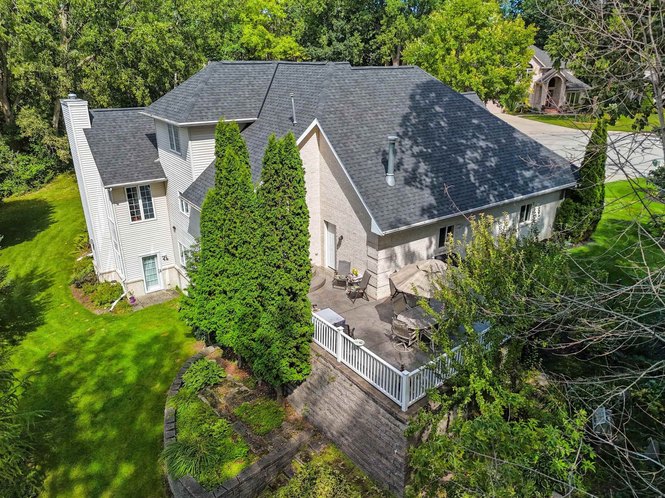 GREEN BAY, Wisconsin, 54302-5254, United States, 5 Bedrooms Bedrooms, ,4 BathroomsBathrooms,Residential,For Sale,1975812