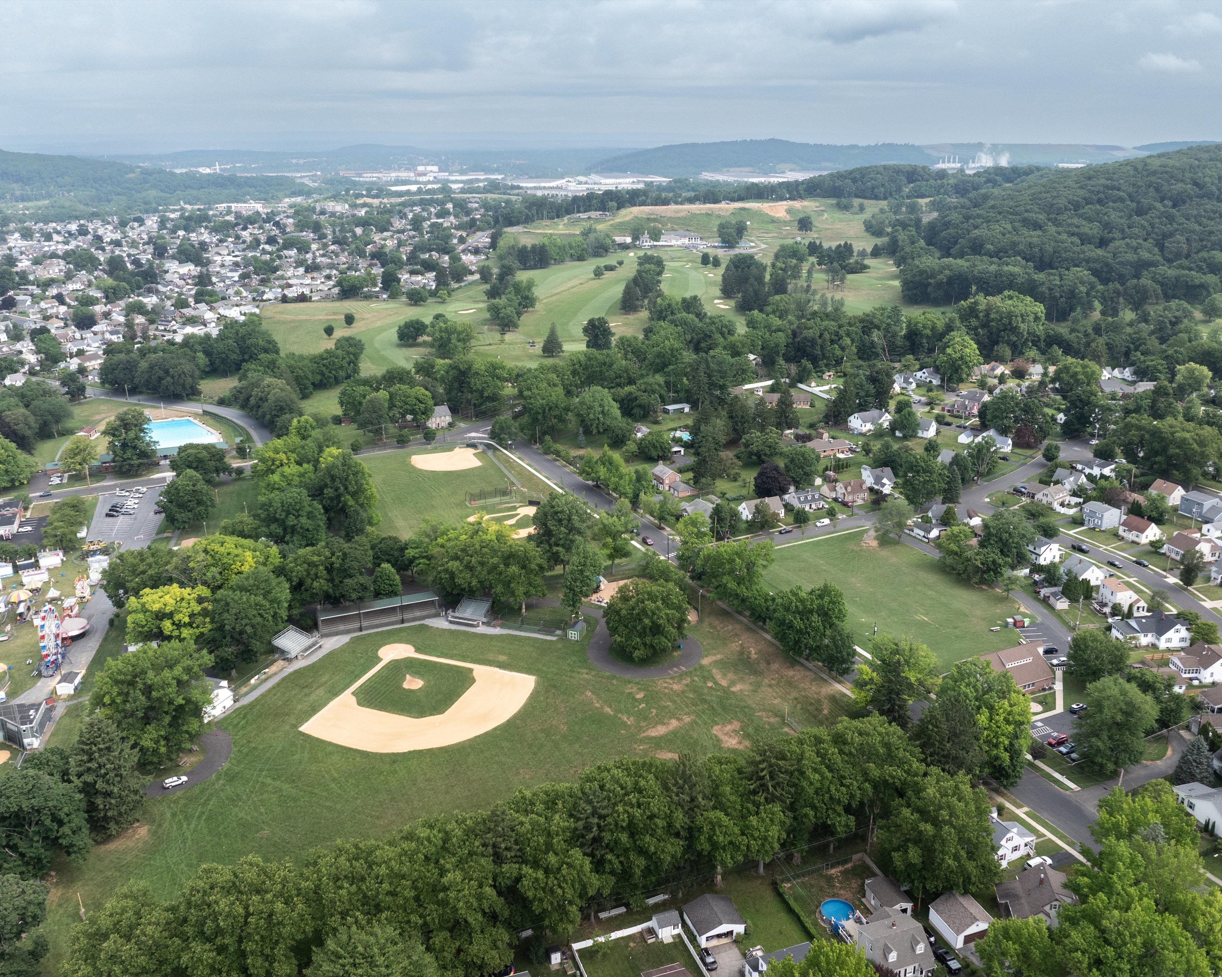  303 Cedar Road, Hellertown, PA 18055 - 物件實景