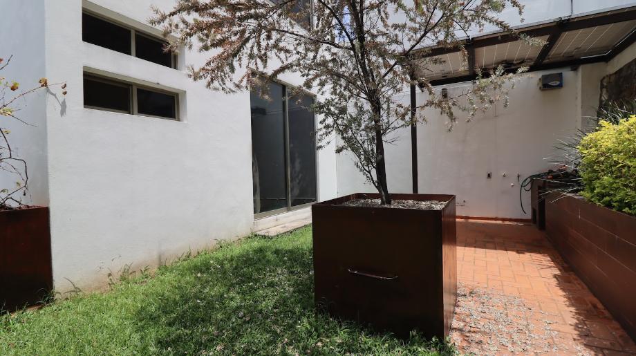 Morelia, Michoacán de Ocampo, 58290, Mexico, 4 Bedrooms Bedrooms, ,4 BathroomsBathrooms,Residential,For Sale,1941746
