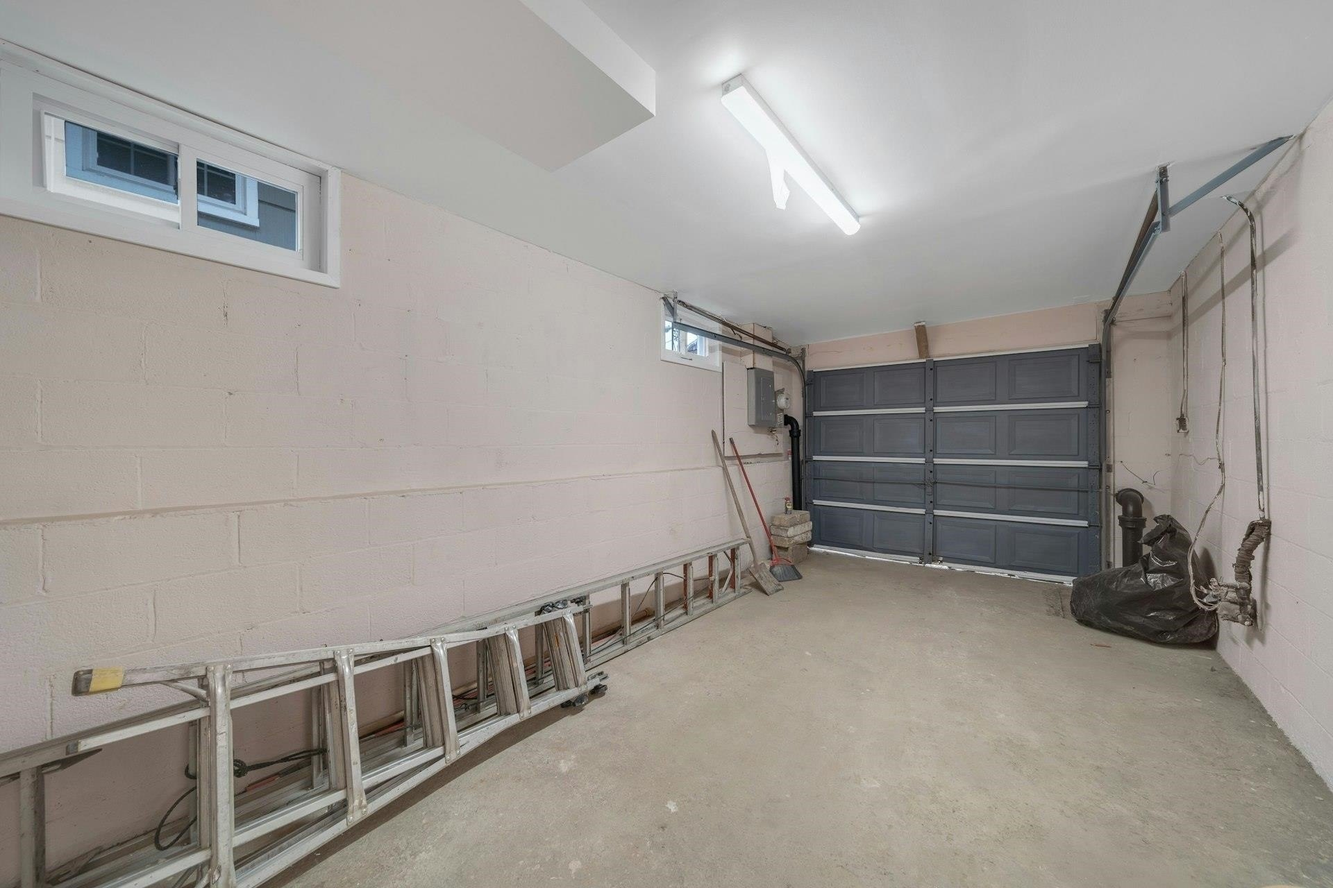 JC, Greenville, New Jersey, 07305-4105, United States, 3 Bedrooms Bedrooms, ,1 BathroomBathrooms,Residential,For Sale,1977050