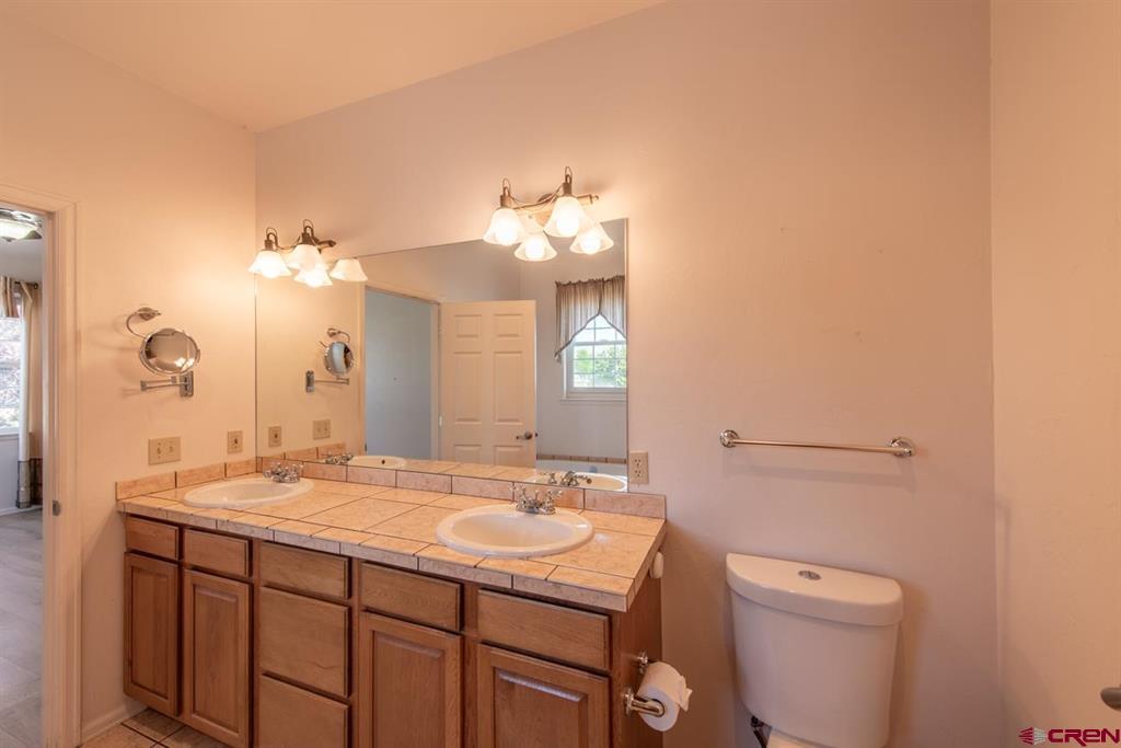 Montrose, Colorado, 81403, United States, 3 Bedrooms Bedrooms, ,2 BathroomsBathrooms,Residential,For Sale,1977225