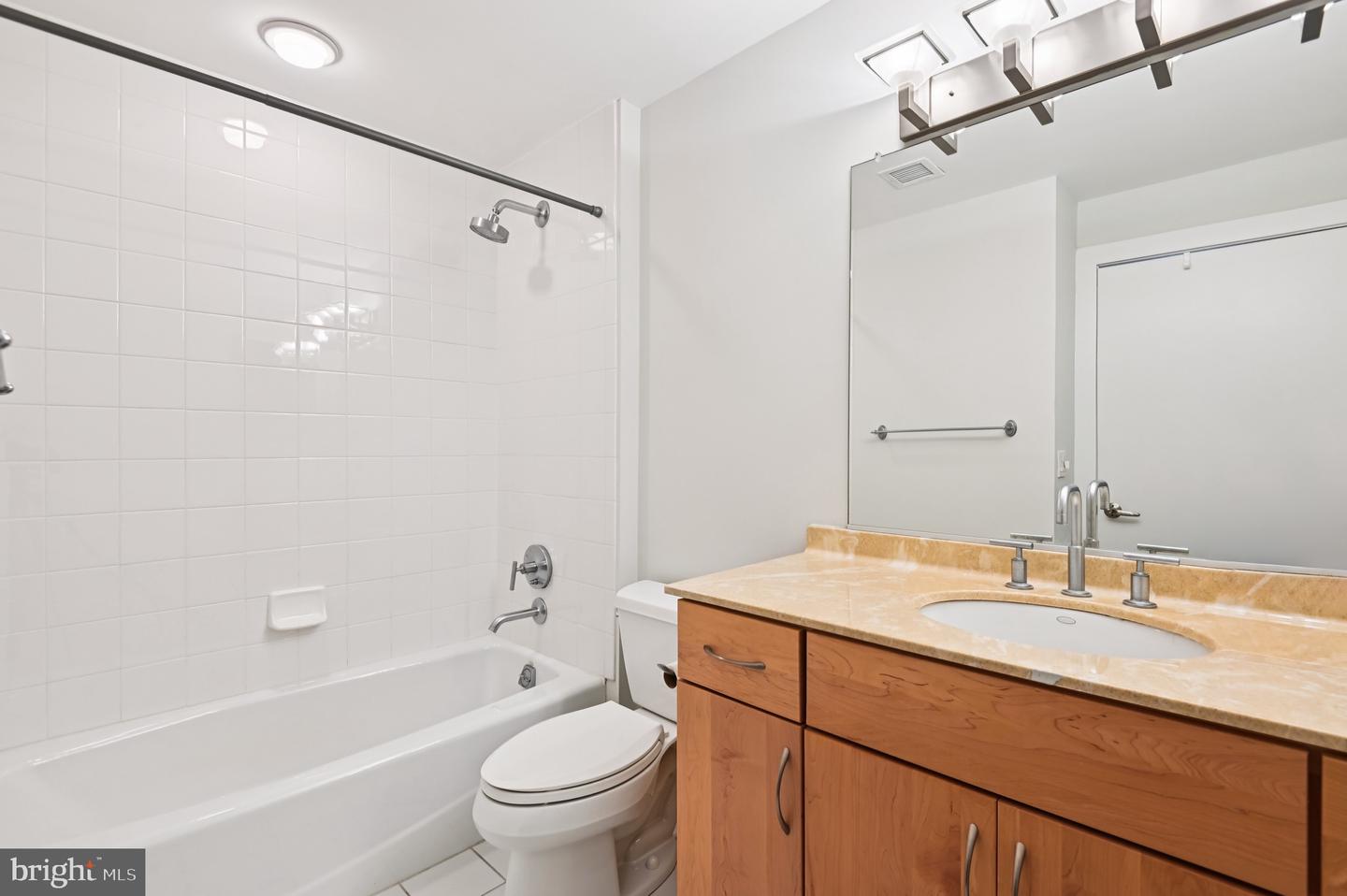 Baltimore, Maryland, 21231, United States, 3 Bedrooms Bedrooms, ,3 BathroomsBathrooms,Residential,For Sale,1949959